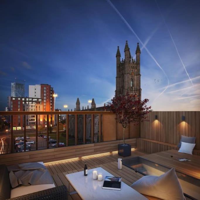 Luxury New Built Split-Level Flat With Rooftop Gardens Access Manchester Buitenkant foto