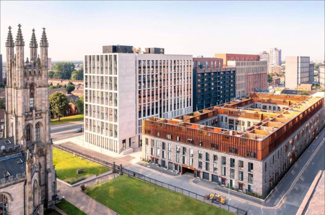Luxury New Built Split-Level Flat With Rooftop Gardens Access Manchester Buitenkant foto